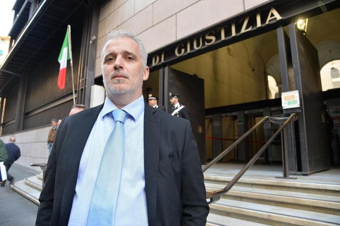 Matteo Camiciottoli (Lega) dovrà risarcire 20mila euro a Laura Boldrini: da sindaco scrisse "mandatele gli stupratori"