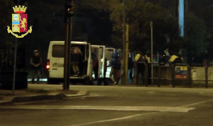 L'Italia che si arrangia: chi si vende i morti (Bologna), chi si mangia immigrati (Latina)