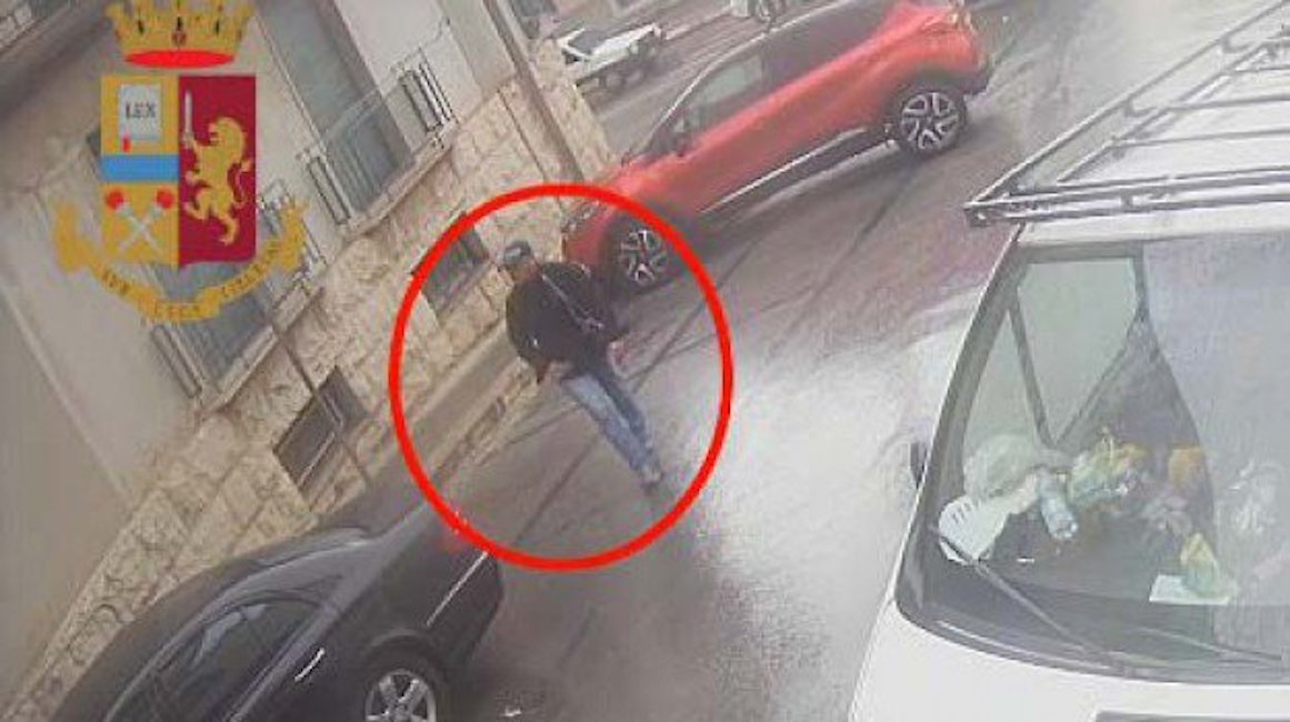 Finto carabiniere alle nonne: "Suo nipote ha avuto un incidente. Servono 5 mila € per scarcerarlo" VIDEO