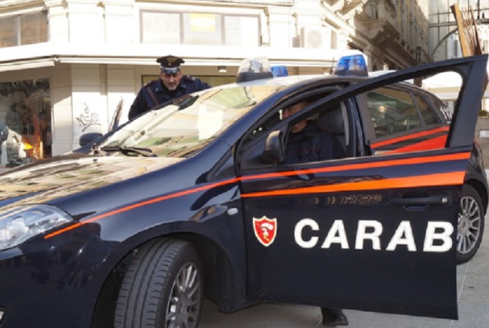 Taggia (Imperia): uomo uccide a colpi di accetta la sorella di 71 anni