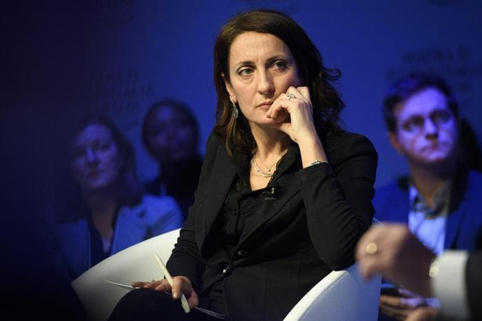 Carla Ruocco (M5S), la mail: "Mi avete riservato un posto fra le autorità?". Chi di casta ferisce...