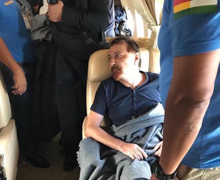 Cesare Battisti, tradito da Facebook e... dall'alcol (foto Ansa)