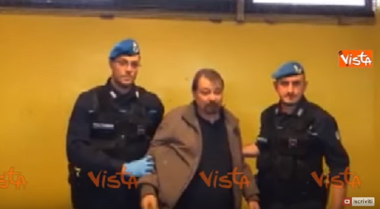 Cesare Battisti preso in consegna dalla Polizia penitenziaria VIDEO