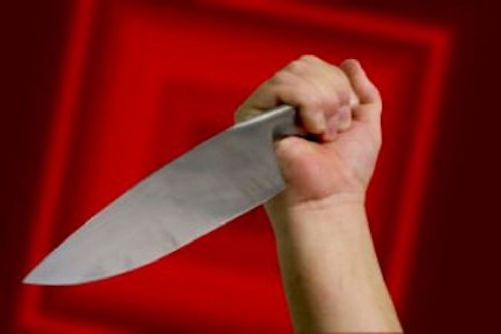 Magione, donna trovata morta in casa con un coltello nella schiena. Si indaga sulla figlia