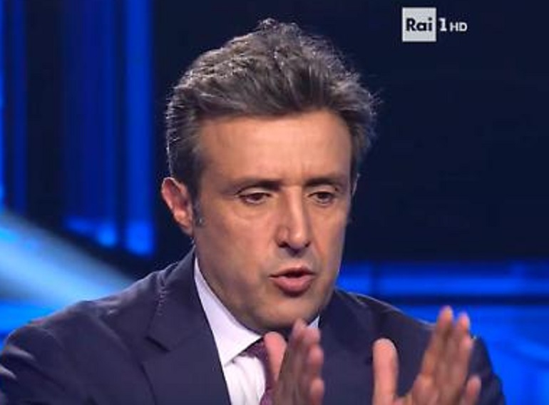 L'Eredità, Insinna: "Farcire la carne col grasso...". Il concorrente: "Lubrificare"