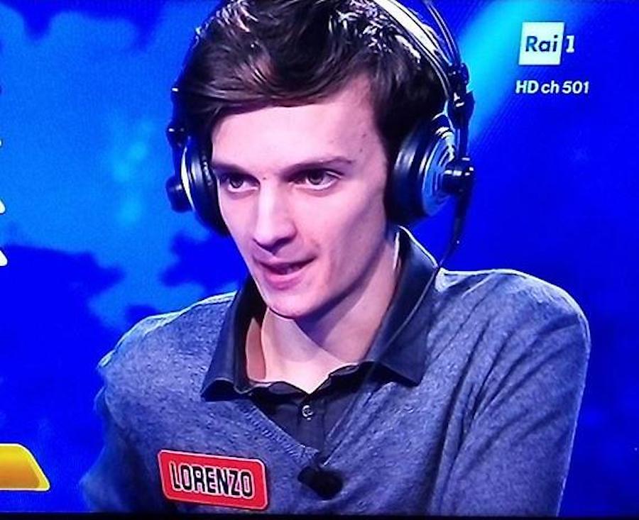 "L'Eredità", gaffe del campione Lorenzo: "Famoso whisky? Il cognac..."