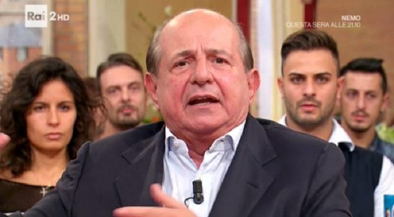 "I Fatti Vostri" resta nella programmazione di "Rai Due". Ma durerà 15 minuti di meno