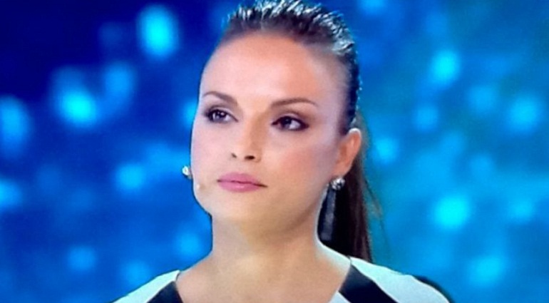 "Pomeriggio 5", Francesca De Andrè: "Elia ha tante amanti? Dicono che non abbia solo ragazze"