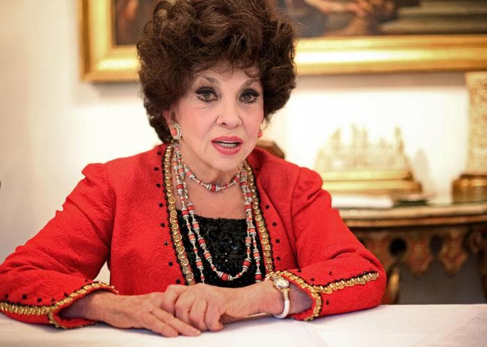 Gina Lollobrigida ospite a Domenica In: "Quando Fidel Castro mi invitò io gli feci..."