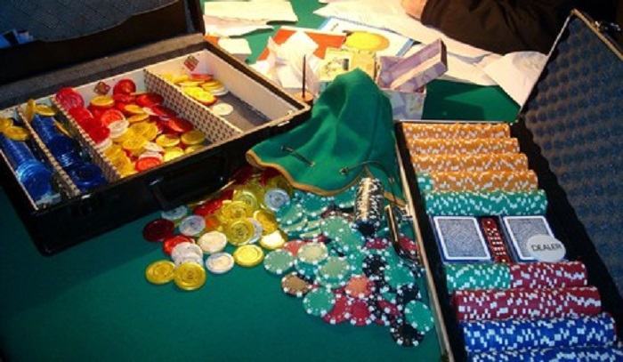 Governo, crociata contro gioco d'azzardo legale: intanto quello illecito vale 20 miliardi