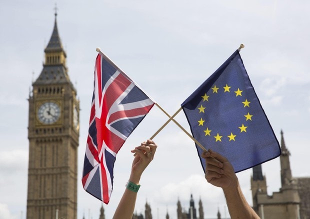 Brexit, un labirinto spiegato in 4 punti, con l'incubo del terrorismo irlandese