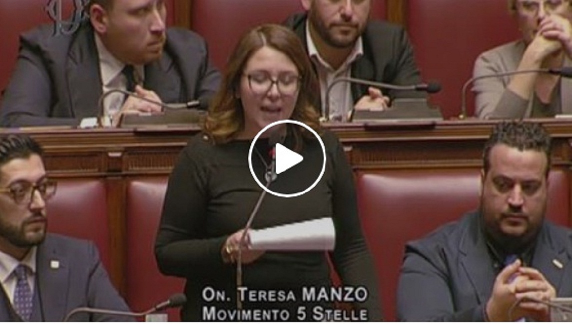 Teresa Manzo (M5s), dopo il record di strafalcioni cita Cartesio al contrario: "Ergo cogito sum"