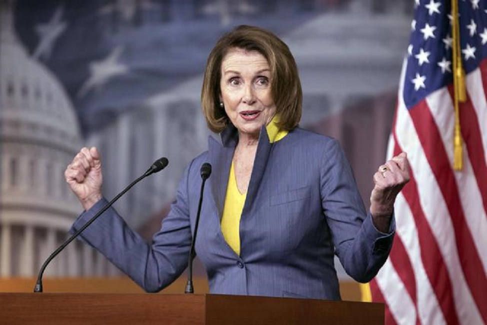 Nancy Pelosi, 78 anni, chi è la democratica che ha messo in crisi Donald Trump