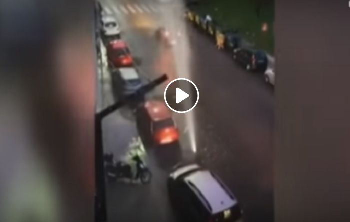 Palermo, esplode tubatura in strada: getto d'acqua arriva al terzo piano