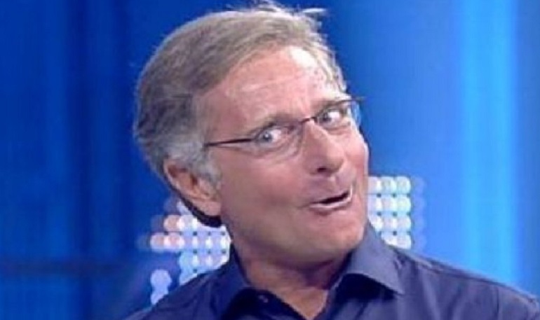 Avanti un altro, la concorrente a Paolo Bonolis: "Posso toccarti il lato b?"