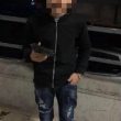 Napoli, ragazzino canta brano neomelodico con la pistola e spara: identificato 02