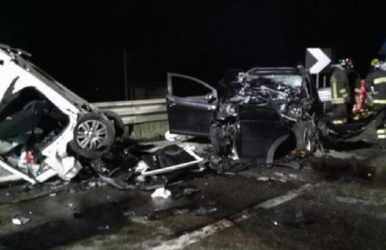 Ragusa, scontro frontale sulla statale Ispica-Rosolini: tre morti (foto d'archivio Ansa)