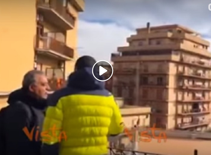 Migranti, donna urla a Salvini "assassino"