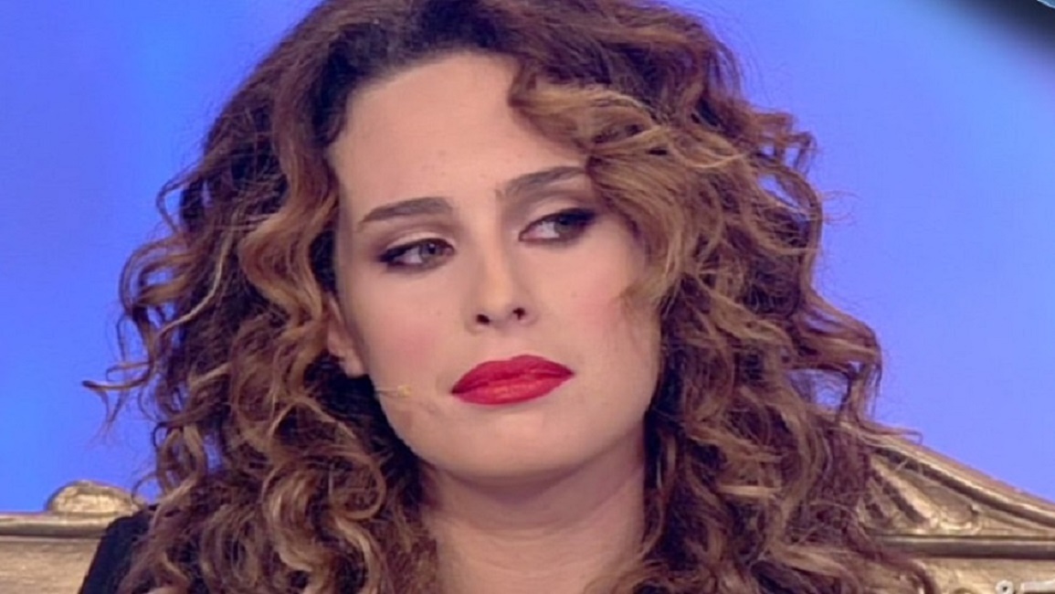 Uomini e Donne, Sara Affi Fella chiede scusa dopo lo scandalo: "Sono diventata anoressica, mi sono fatta schifo"