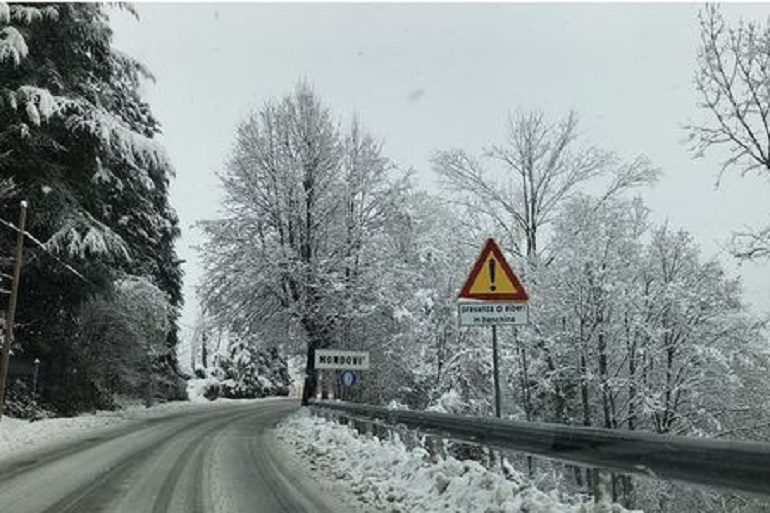 Maltempo, scuole chiuse a Cuneo, Asti, Alessandria e Como. L'elenco completo (foto Ansa)