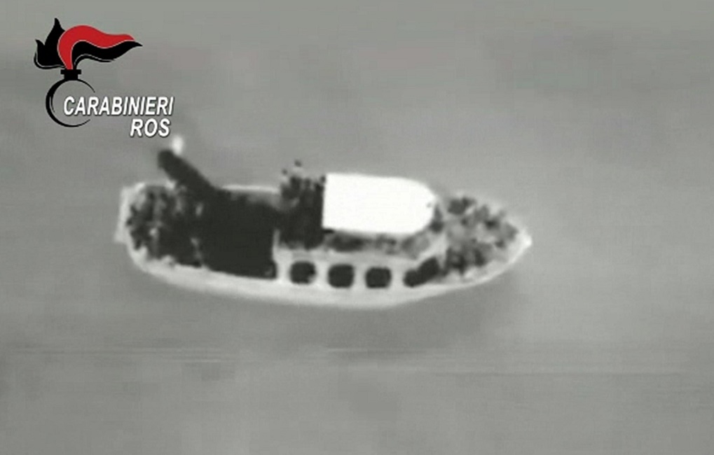 Terrorismo, 15 fermi in Sicilia. Un tunisino pentito: "Parlo per evitare esercito di kamikaze in Italia"03