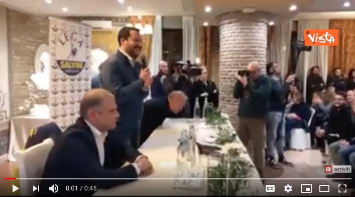 Salvini ad una conferenza:"Dobbiamo fare veloce perché dobbiamo andare a vedere Sanremo" VIDEO (Agenzia Vista)