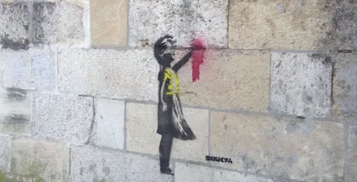 Banksy, forse l'opera ritrovata sulle strade di Bordeaux potrebbe essere sua essendo simile ad altre opere