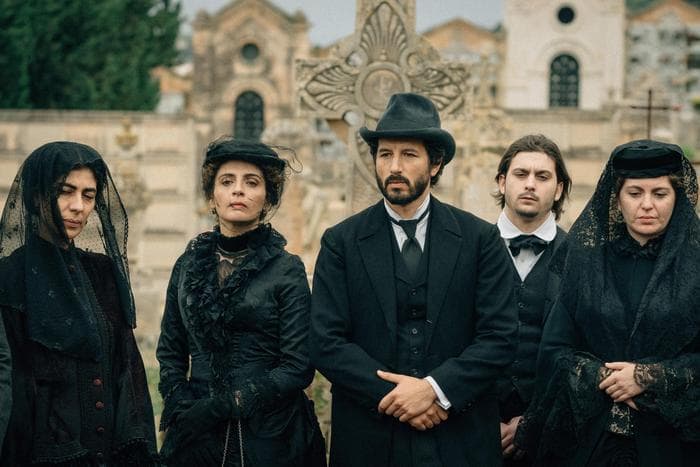 Camilleri oltre Montalbano: il 25 febbraio "La Stagione della caccia", su Rai 1