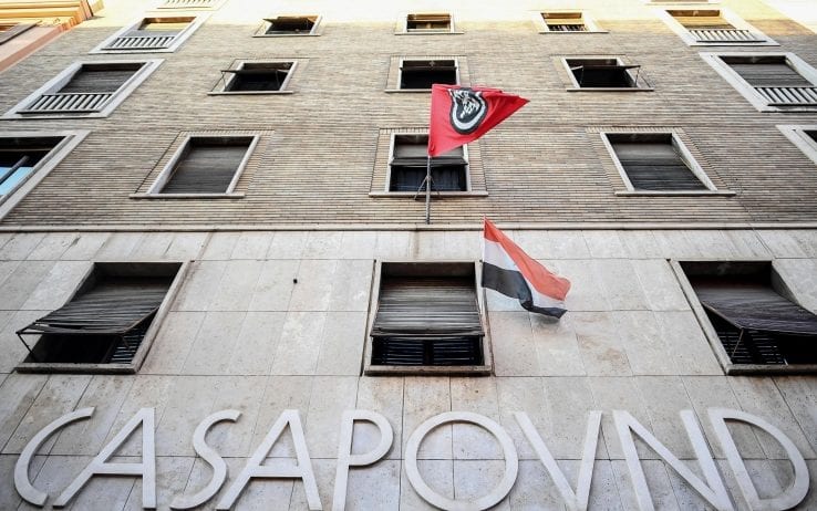 Casapound e il mancato sgombero, M5S accusa Salvini: "Sollecitato più volte". Invano