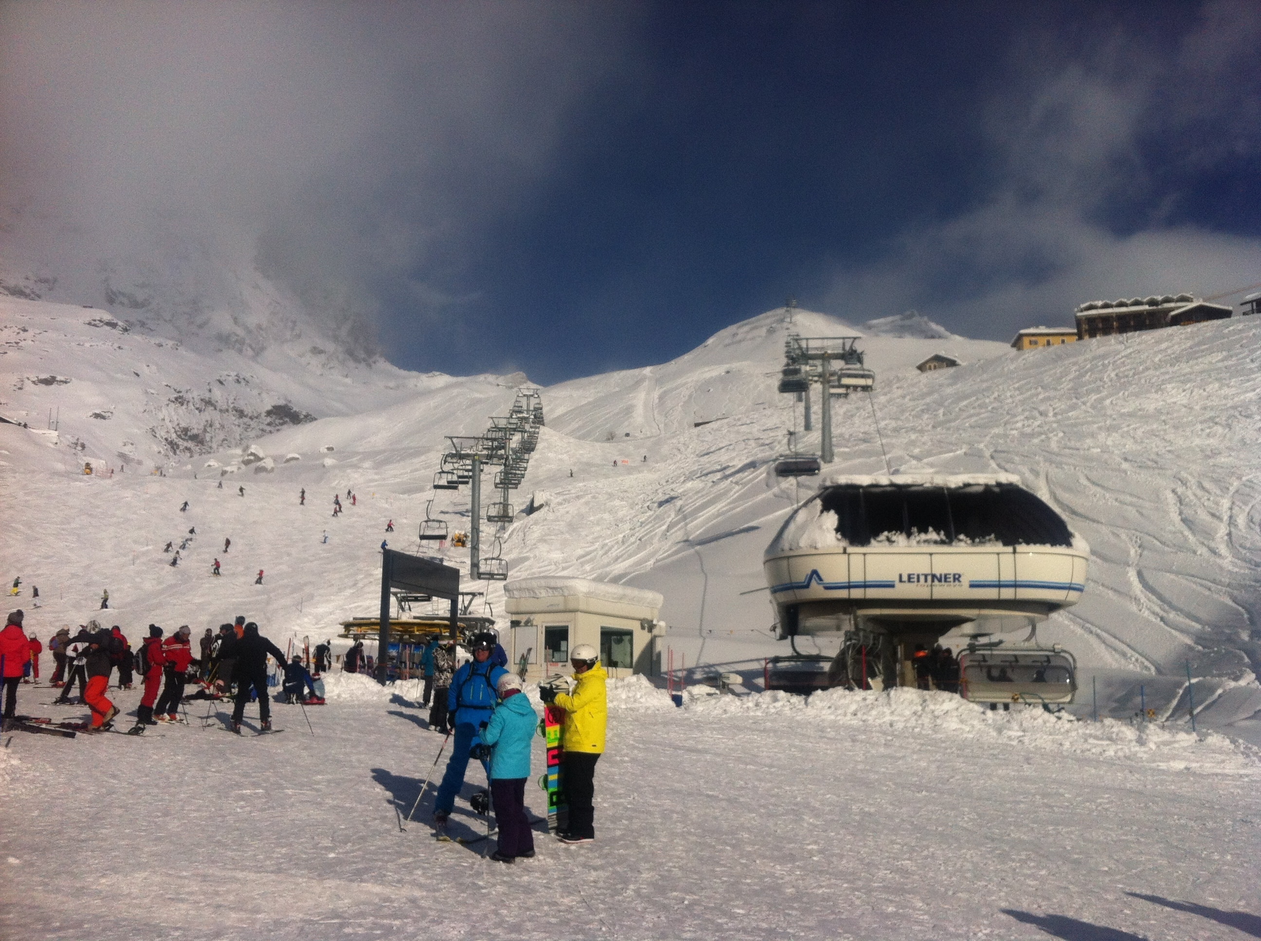Cervinia, guasto alla seggiovia di Cretaz: 30 sciatori salvati in elicottero