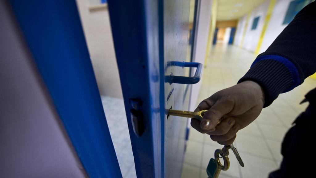 genova morto in cella