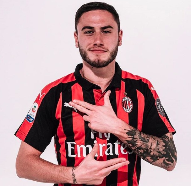 Davide Calabria esulta come Piatek su Instagram, il post è virale sui social