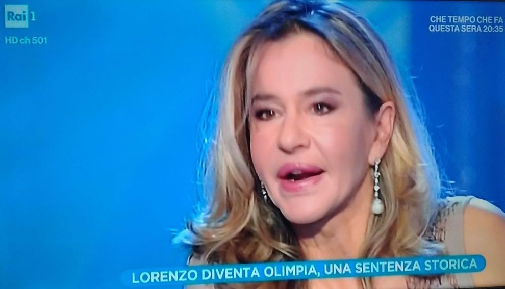 Eva Robin's: "Se ho fatto l'amore con Vittorio Sgarbi? E' uno dei pochi che lo dice"