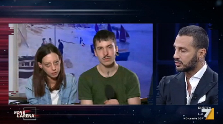 Non è l'Arena, Fabrizio Corona e i due ragazzi salvati dalla droga