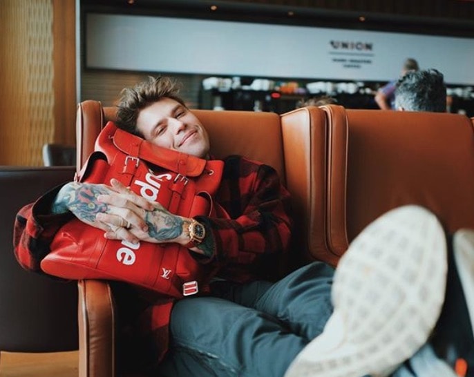 Fedez a San Francisco incontra Obama in palestra e gli chiede un selfie. Ma lui gli dice no