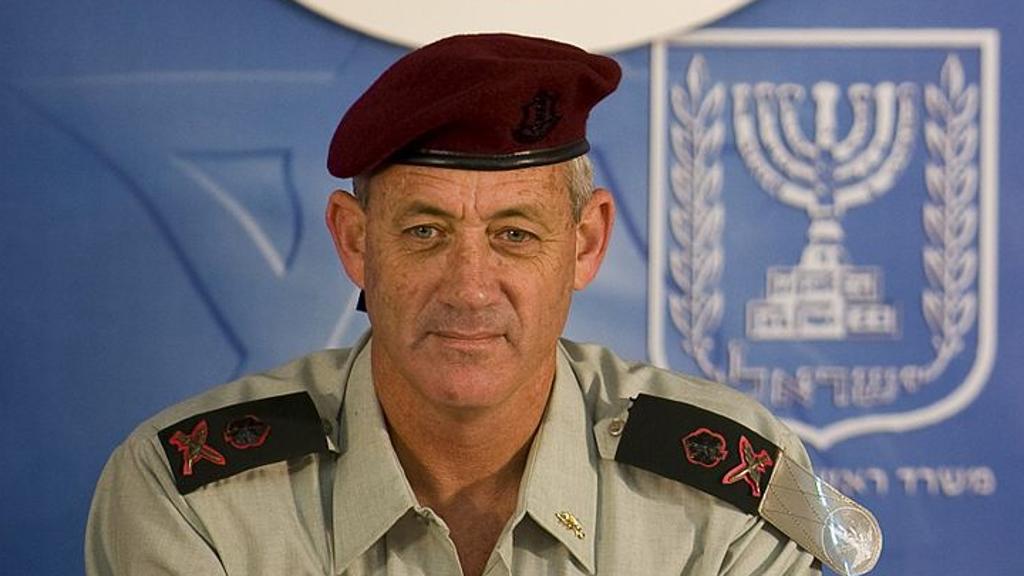 Israele al voto. Generale mani pulite Benny Gantz (nella foto) insidia Netanyahu, Bernardo Valli spiega