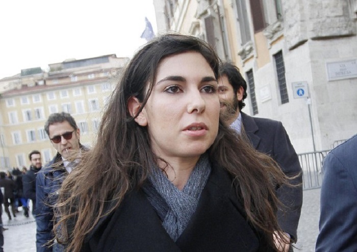 Giulia Sarti e le chat col fidanzato: "Devo denunciarti, me lo dice Rocco"