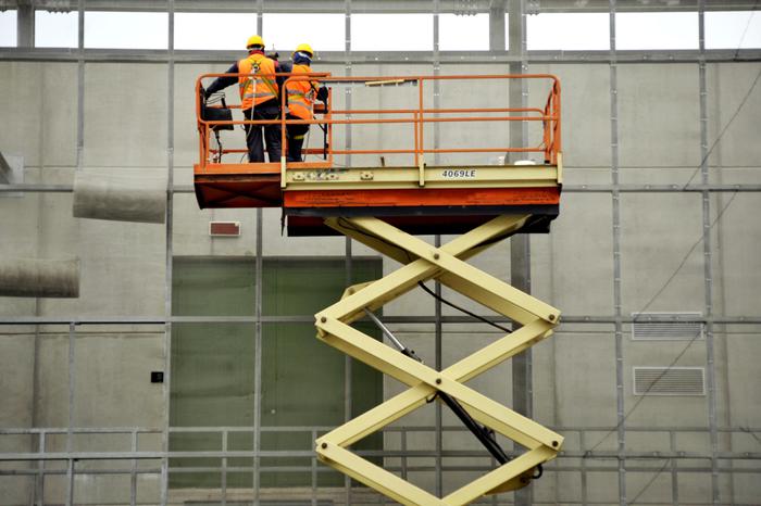 Economia è nemica del popolo, azzeriamola!