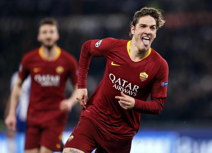 Le Iene, Zaniolo: fidanzata, mamma, gol e statistiche con la Roma