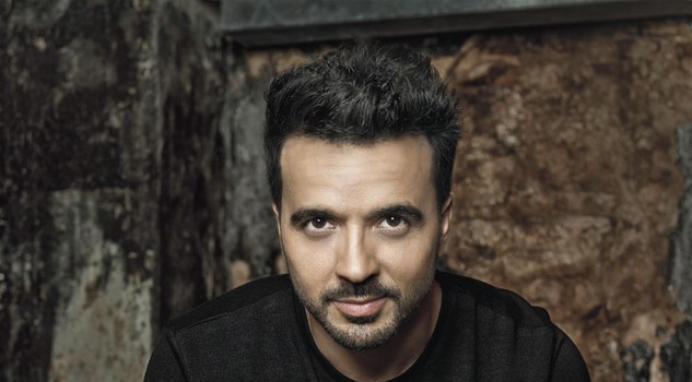 Sanremo 2019: chi è Luis Fonsi, super ospite della finale che tifa Boomdabash