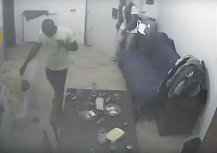 Mafia nigeriana in Umbria, 10 arresti: tutti richiedenti asilo. Salvini: "Via dall'Italia"