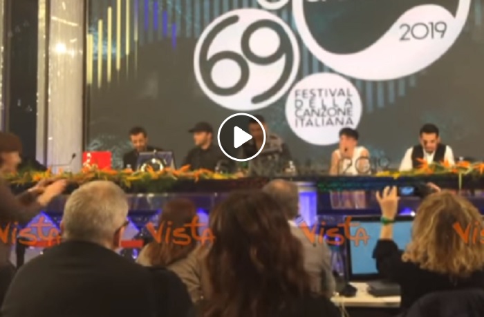 Sanremo 2019, Mahmood e Ultimo si ignorano in sala stampa