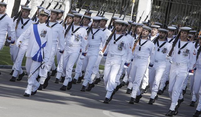 Marina, sottocapo denuncia nonnismo alla Scuola Vespucci: "Operata con un seghetto per togliermi un anello"