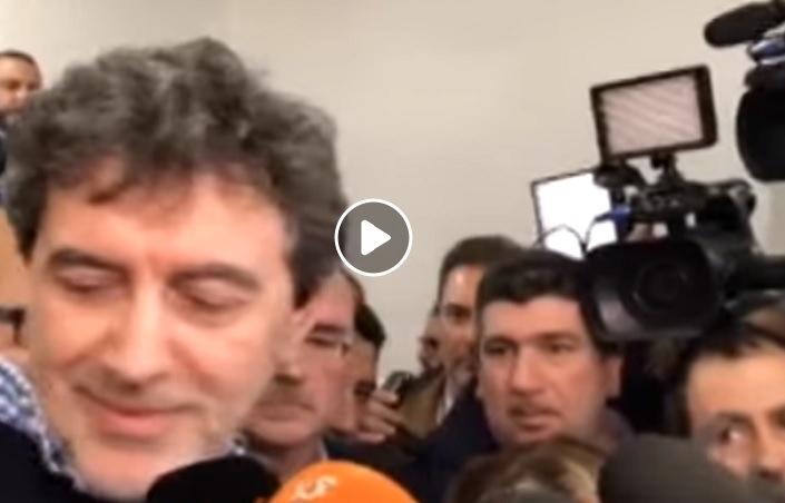 Marco Marsilio vince e risponde in dialetto: "Io abruzzese? Freght" VIDEO