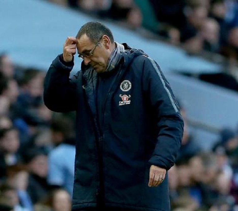 Maurizio Sarri, sui social tutti contro l'allenatore: "Ha rosicato più lui... o Ultimo? (foto Ansa)