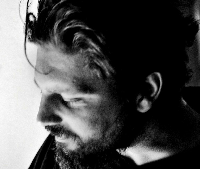 Gabriele Micalizzi, fotografo italiano ferito in Siria nell'ultima roccaforte Isis