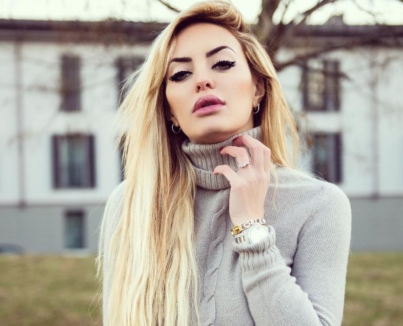 Isola dei Famosi, Elena Morali: "Vogliono solo le vecchie"