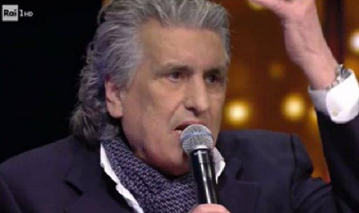Ora o Mai Più, Toto Cutugno e la gaffe con Gigi D'Alessio in diretta: "Tu dovresti fare..."