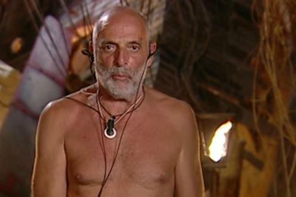 Isola dei Famosi, Paolo Brosio chiede un medico e abbandona i naufraghi: "Divorato dalle zanzare"