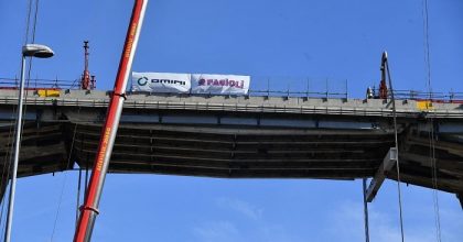Ponte Morandi, via a demolizione moncone ovest4